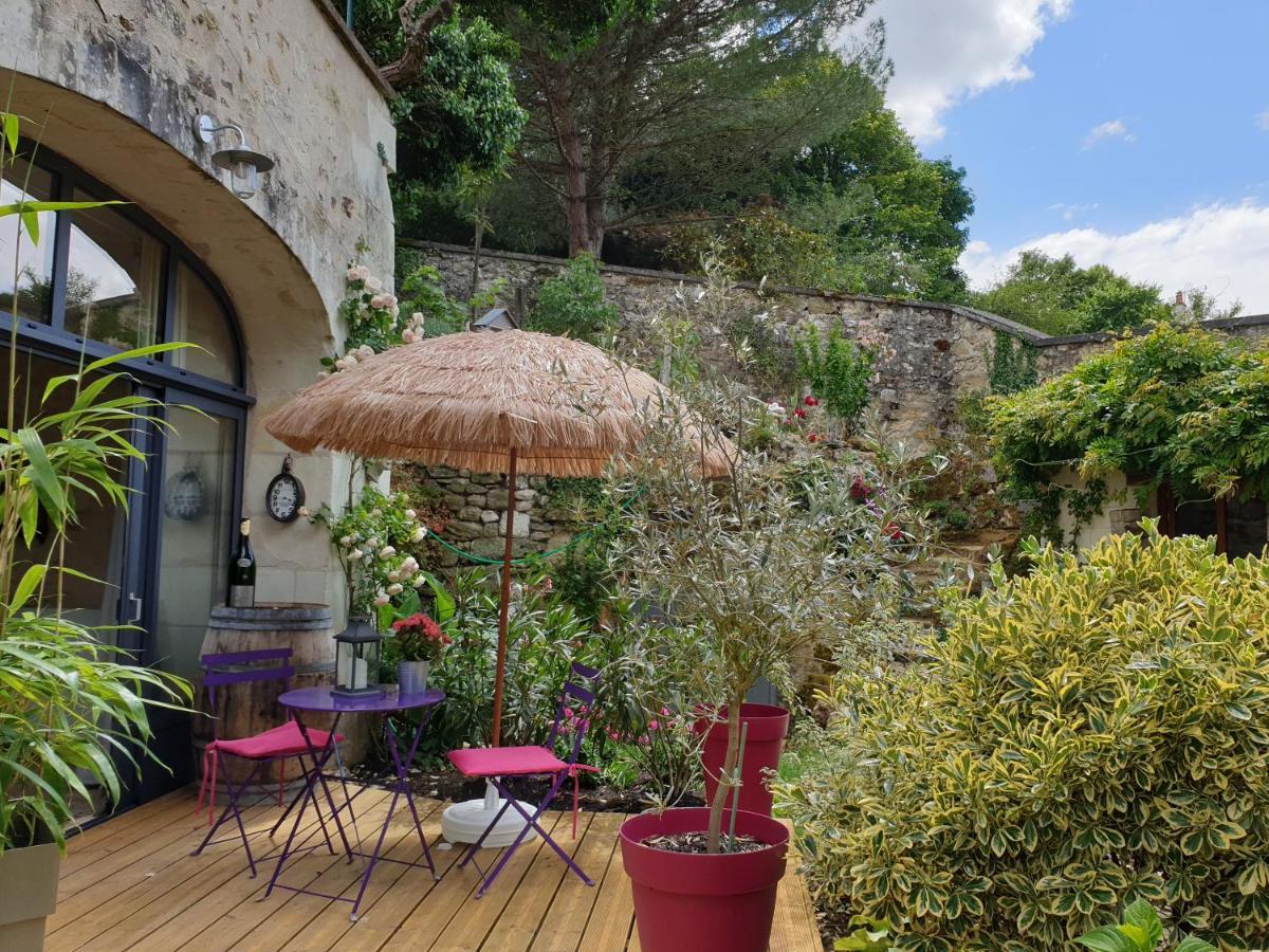 Gite La Comete Chinon Exterior photo