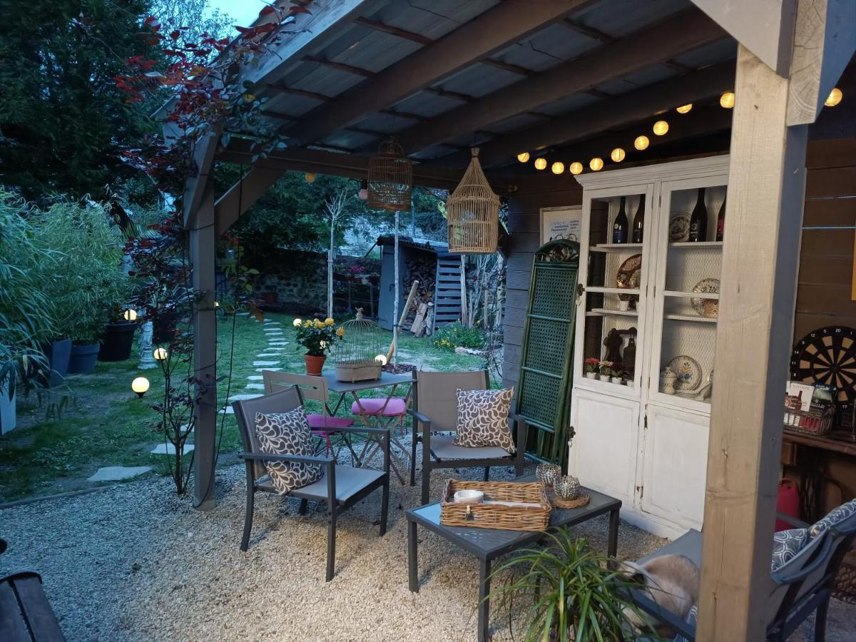 Gite La Comete Chinon Exterior photo